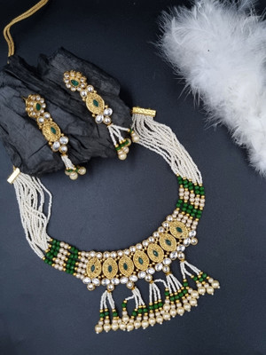 aarnaa Alloy Gold-plated Green Jewellery Set(Pack of 1)