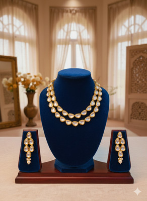 Ruvya Jewels Brass Gold-plated White Jewellery Set(Pack of 1)