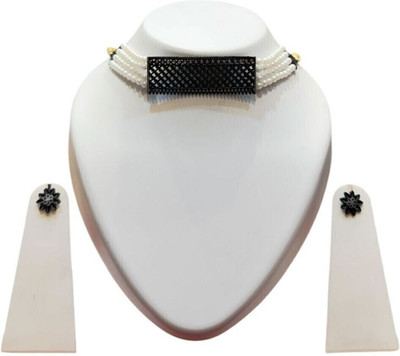 RNJewels Alloy Gold-plated Black, White Jewellery Set(Pack of 1)