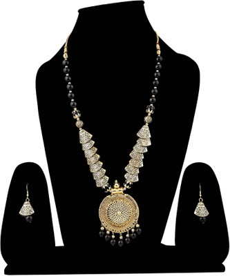 Gauri Fashions Alloy Gold-plated Gold, White Jewellery Set(Pack of 1)