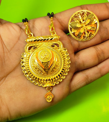 Divyanshi Collection Brass Gold-plated Gold Jewellery Set(Pack of 2)