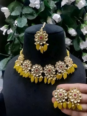 ARADHEMA Alloy Gold-plated Yellow Jewellery Set(Pack of 1)