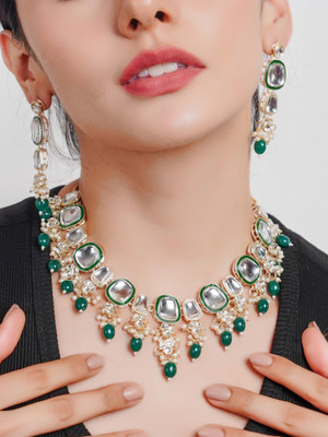 Divisha Alloy Gold-plated Green, White Jewellery Set(Pack of 4)