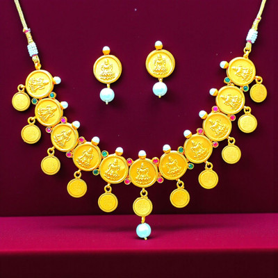 Aroras Bridal & Fashion Jewellery Copper Gold-plated Gold Jewellery Set(Pack of 1)