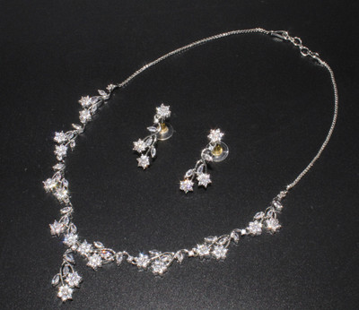 Shining Angel Alloy Silver Multicolor Jewellery Set(Pack of 3)