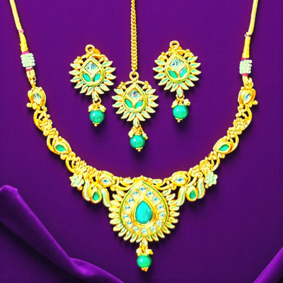 Aroras Bridal & Fashion Jewellery Copper Gold-plated Green Jewellery Set(Pack of 1)
