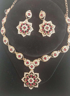 MandM Fashion Diva Alloy Brass Red Jewellery Set(Pack of 1)