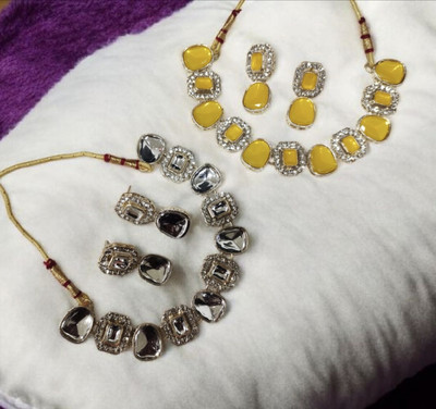 R A Enterprises Alloy Gold-plated Yellow, White Jewellery Set(Pack of 6)