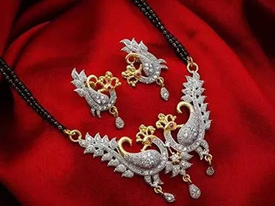 Krishna Creation Alloy Gold-plated Black, Gold, White Jewellery Set(Pack of 1)
