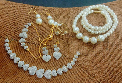 Navya COLLECTION Alloy Gold-plated Silver, White Jewellery Set(Pack of 1)