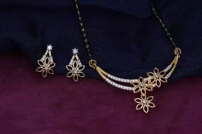 CLONEO Alloy Gold-plated Gold Jewellery Set(Pack of 3)