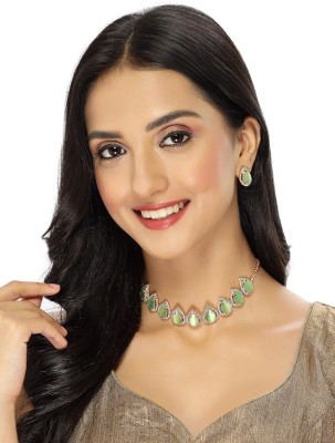 Sukkhi Alloy Gold-plated Green Jewellery Set(Pack of 1)
