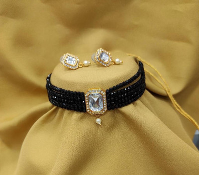 Chikku Crystal, Alloy Gold-plated Black Jewellery Set(Pack of 1)