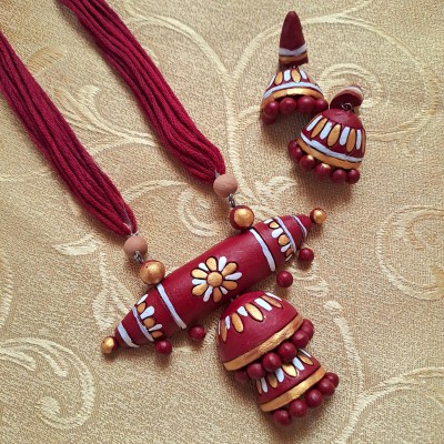 AVIGHNA Terracotta, Dori Maroon, Gold, White Jewellery Set(Pack of 1)