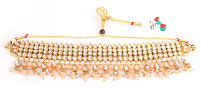 ANOUK Brass Gold-plated White Jewellery Set(Pack of 1)