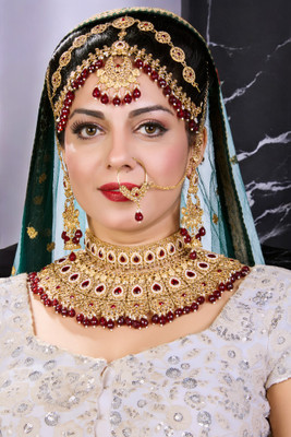 SHIV SHAKTI JEWELLERS Alloy Gold-plated Maroon Jewellery Set(Pack of 4)