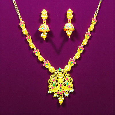 Aroras Bridal & Fashion Jewellery Copper Gold-plated Gold Jewellery Set(Pack of 1)