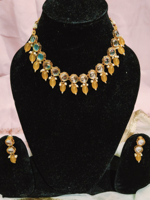 deuka Alloy Yellow Jewellery Set(Pack of 1)