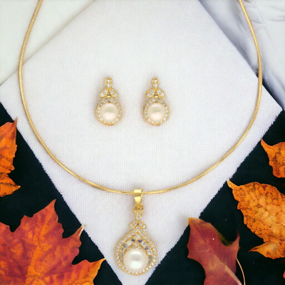 Sri Jagdamba Pearls Mother of Pearl Gold-plated White Jewellery Set(Pack of 1)