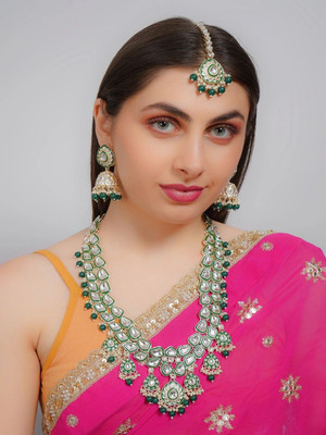 Divisha Alloy Gold-plated Green, White Jewellery Set(Pack of 1)