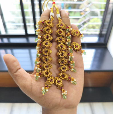 Joyful Alloy Gold-plated Beige Jewellery Set(Pack of 1)