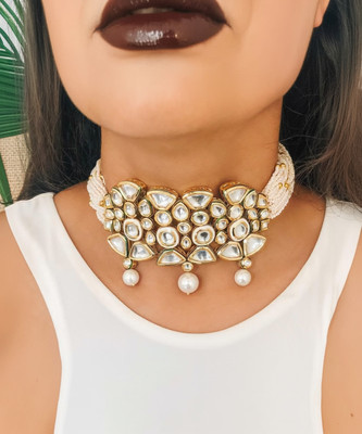 VeroniQ Trends Brass Gold-plated Green Jewellery Set(Pack of 1)