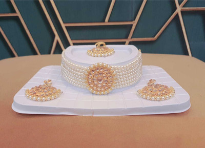 AMHRIK IMITATION Brass White, Gold Jewellery Set(Pack of 1)