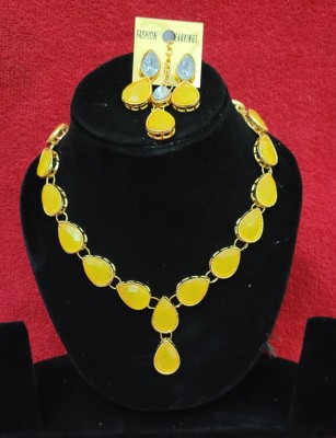 IRIIS Alloy Yellow Jewellery Set(Pack of 1)