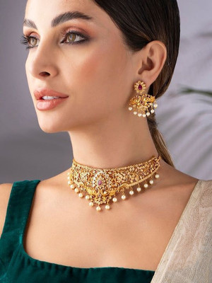 Naitrutya elegance Alloy Gold-plated Gold Jewellery Set(Pack of 1)