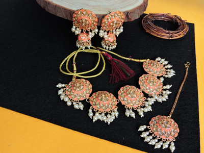 VATSALYA creation Alloy Gold-plated Beige Jewellery Set(Pack of 1)