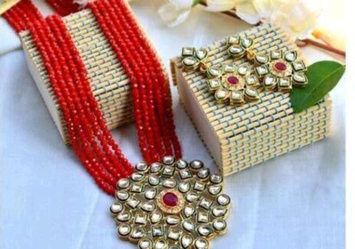 naitika arts Alloy Gold-plated Red Jewellery Set(Pack of 1)