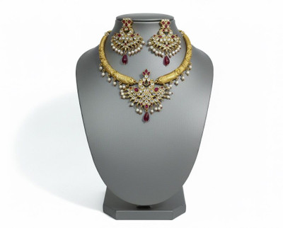 Macway Jewels Alloy Gold-plated Pink Jewellery Set(Pack of 1)