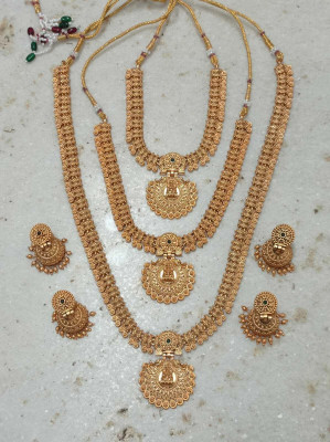 Shilpa Creation Alloy Gold-plated Gold Jewellery Set(Pack of 1)