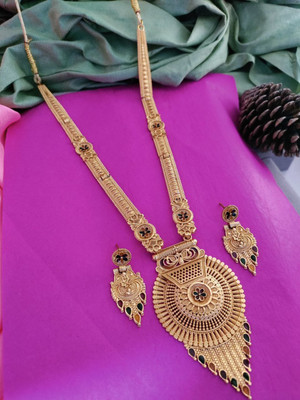 Univers Fashion Trends Brass Gold-plated Gold Jewellery Set(Pack of 1)