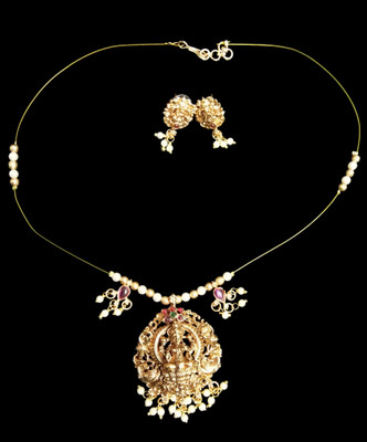 Yajat fashions Alloy Gold-plated Multicolor Jewellery Set(Pack of 1)