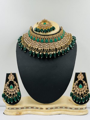 SHIV SHAKTI JEWELLERS Alloy Gold-plated Green Jewellery Set(Pack of 1)