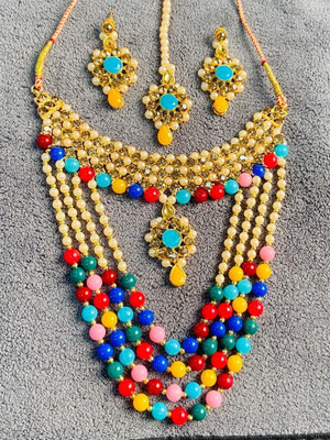 Ruhi Alloy Gold-plated Multicolor Jewellery Set(Pack of 1)