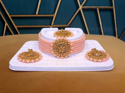 Gorgeous Gems Brass Pink Jewellery Set(Pack of 1)
