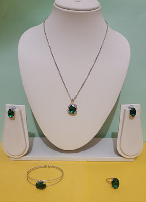 The Splendid Stone, Crystal Green Jewellery Set(Pack of 4)