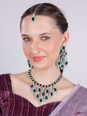 VATSALYA creation Alloy Gold-plated Green Jewellery Set(Pack of 1)
