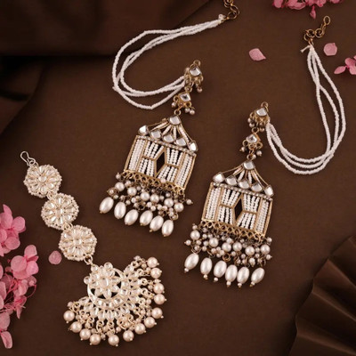 theostrichcollection Brass Gold-plated White Jewellery Set(Pack of 1)