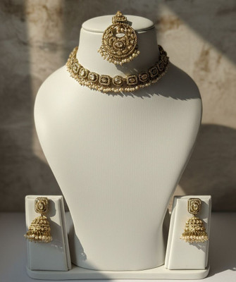 Statement Royale Alloy Gold Jewellery Set(Pack of 1)