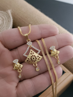 Shree Fashions World Brass Gold-plated Gold Jewellery Set(Pack of 1)