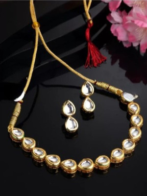 V.V. Sons Alloy Gold-plated Gold Jewellery Set(Pack of 1)