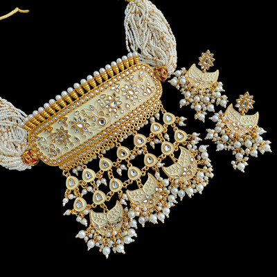 RAJASTHANI GAHANA Alloy Gold-plated White, Gold Jewellery Set(Pack of 1)