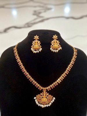 Pretty Queen Brass, Copper Gold-plated Gold, Pink, White Jewellery Set(Pack of 2)