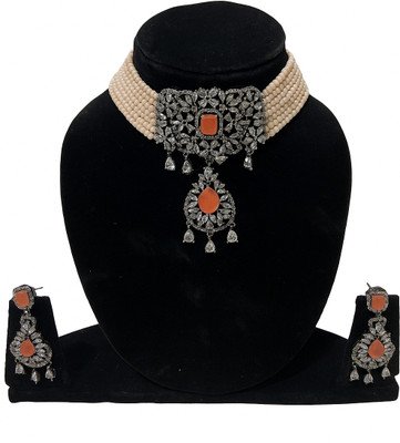 ILAIBRA Alloy Beige Jewellery Set(Pack of 1)