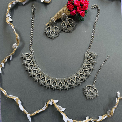 VATSALYA creation Alloy Gold-plated Grey Jewellery Set(Pack of 1)