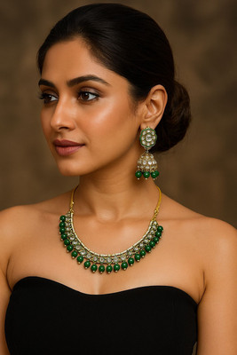 AURANESTZ Alloy Gold-plated Green Jewellery Set(Pack of 1)