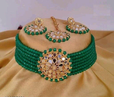 Ruhi Alloy Green, Gold Jewellery Set(Pack of 1)